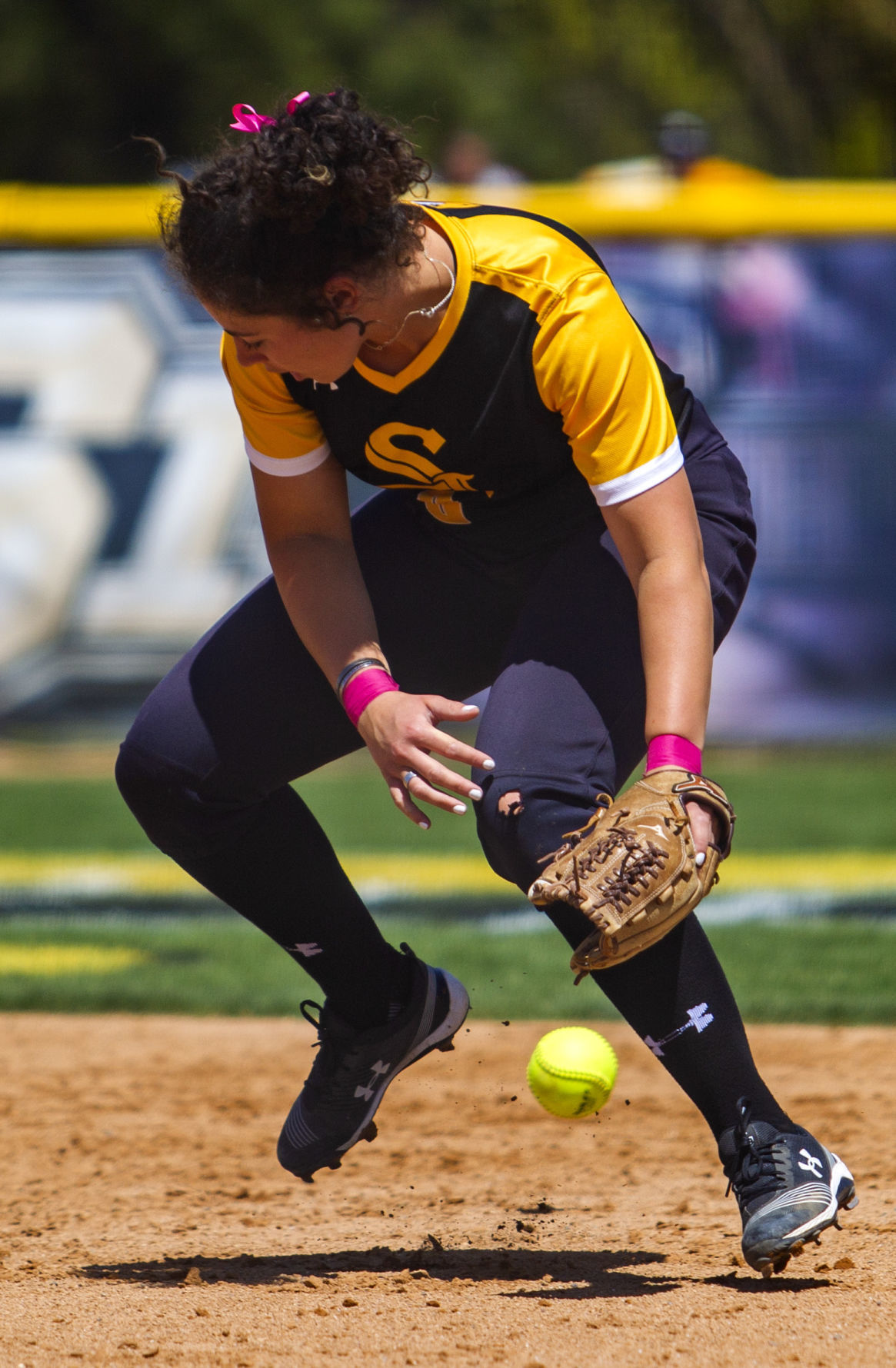 CSI defeats USU softball